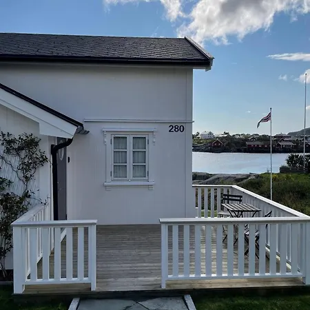 Tatil Evi Nordlandshus Ved Havet Pa Reine, Lofoten Reine