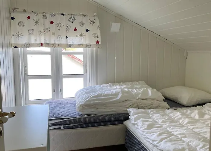 Nordlandshus Ved Havet Pa Reine, Lofoten Reine