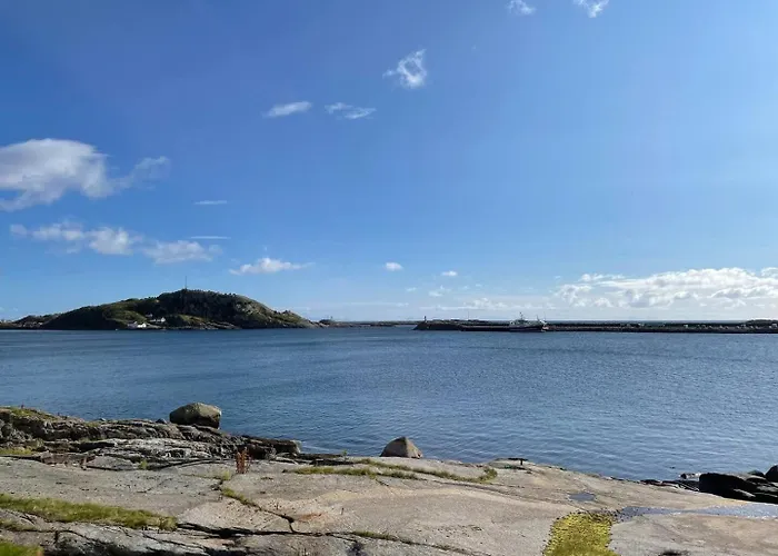 Nordlandshus Ved Havet Pa Reine, Lofoten *