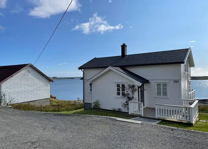 Tatil Evi Nordlandshus Ved Havet Pa Reine, Lofoten