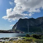 Nordlandshus Ved Havet Pa Reine, Lofoten בית נופש *